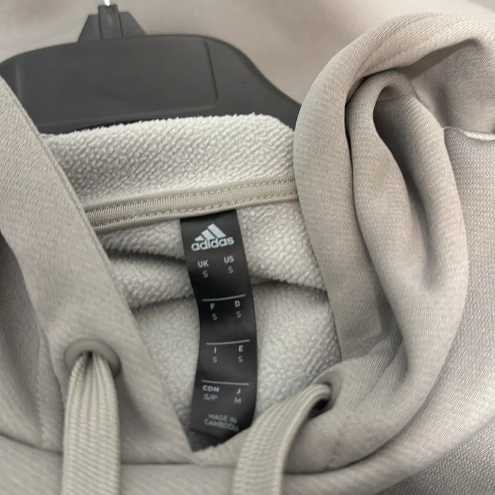 Men’s Adidas hoodie - Picture 4 of 4